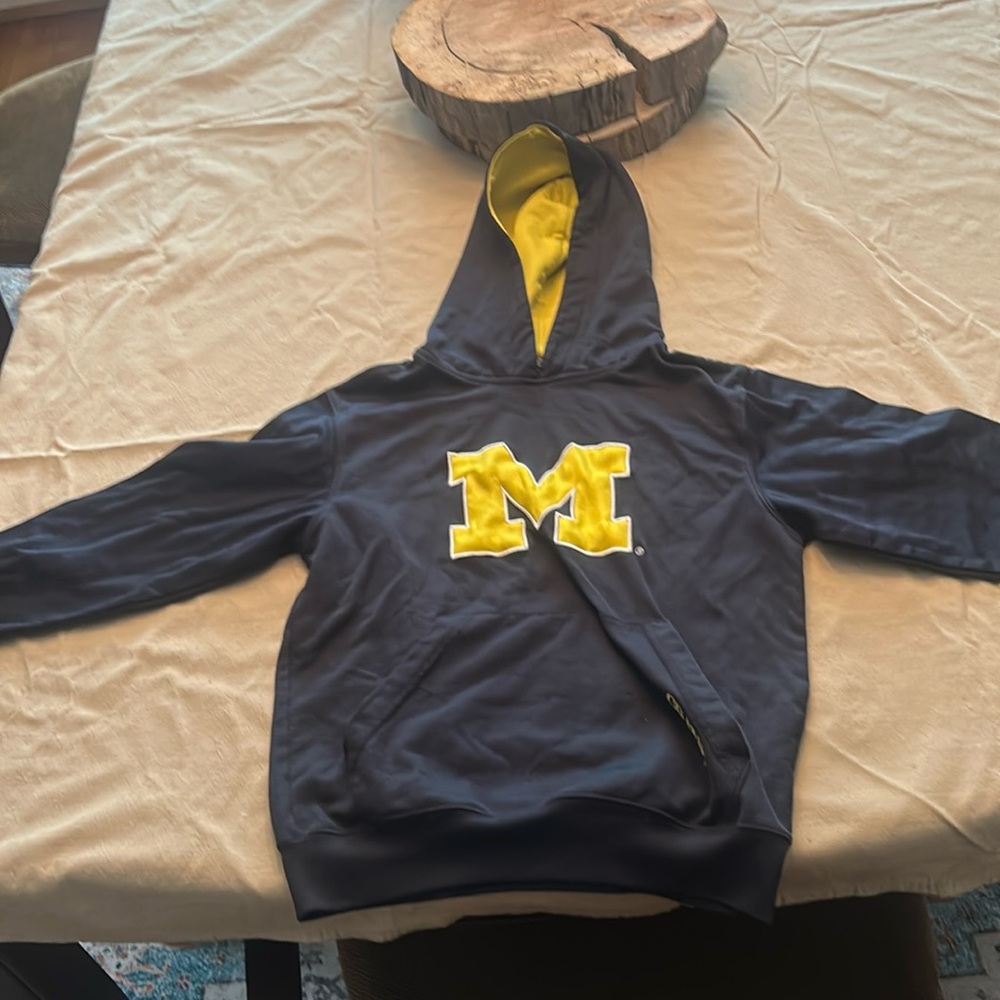 University of Michigan Sweatshirt youth small